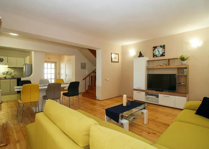 Casa Parenzana In - Haus Fuer 7-9 Personen 度假居 *