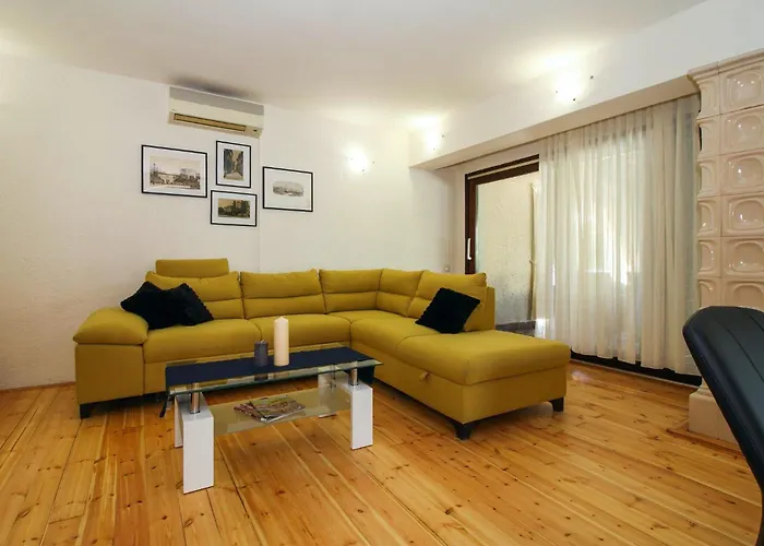 Casa Parenzana In - Haus Fuer 7-9 Personen Nyaraló *