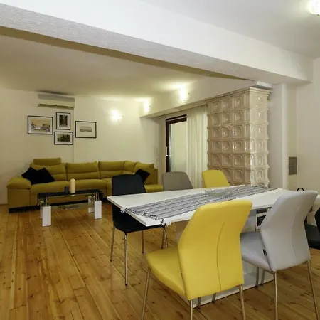 Nyaraló Casa Parenzana In - Haus Fuer 7-9 Personen Poreč