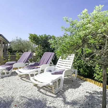 Casa Parenzana In - Haus Fuer 7-9 Personen Nyaraló Poreč