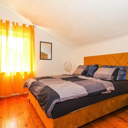 Casa Parenzana In - Haus Fuer 7-9 Personen * Poreč