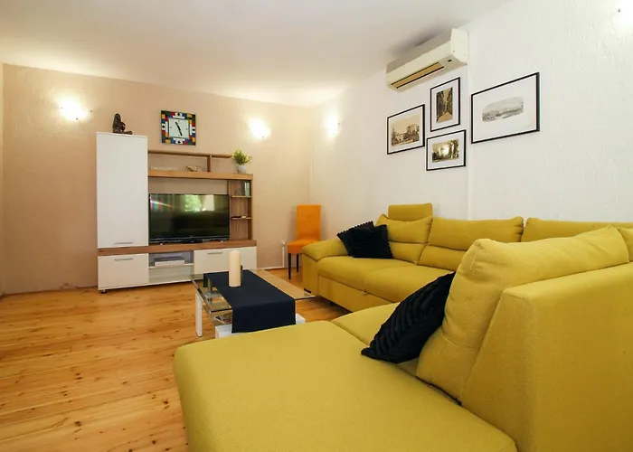 Casa Parenzana In - Haus Fuer 7-9 Personen *
