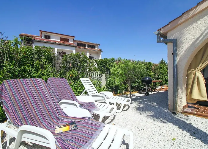 Feriehus Casa Parenzana In - Haus Fuer 7-9 Personen