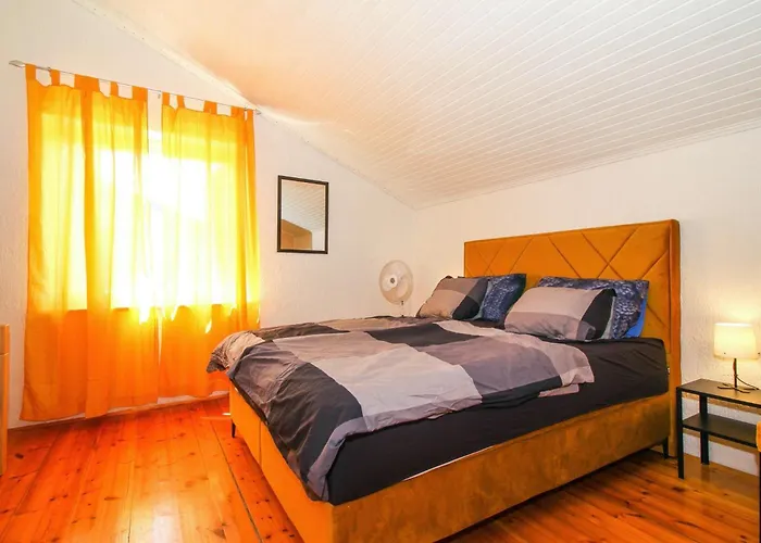 Casa Parenzana In - Haus Fuer 7-9 Personen * Πόρετς
