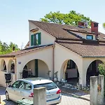 Casa Parenzana In - Haus Fuer 7-9 Personen *