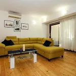 Casa Parenzana In - Haus Fuer 7-9 Personen Nyaraló *