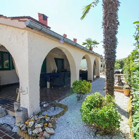 Casa Parenzana In - Haus Fuer 7-9 Personen * Poreč