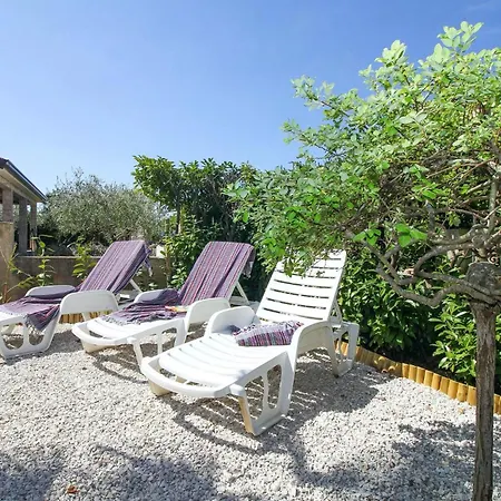 Casa Parenzana In - Haus Für 7-9 Personen
